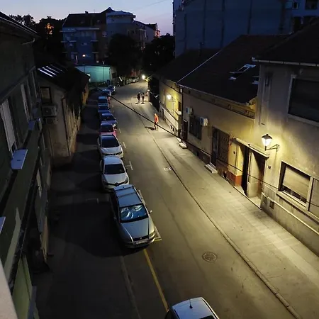 City Passage Apartments- Apartament